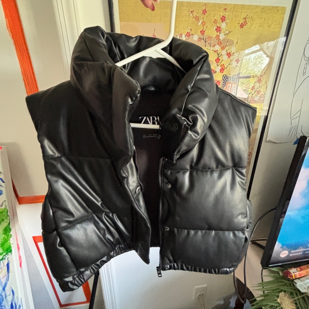 Zara Black Quilted Puffer Vest